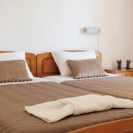 Dafni Holiday Home Semesterbostad *
