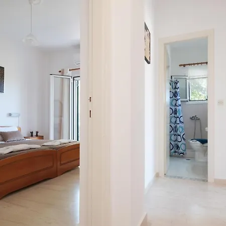 Semesterbostad Dafni Holiday Home *