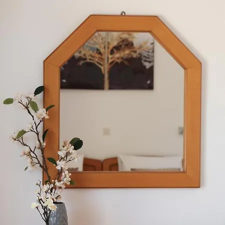 Semesterbostad Dafni Holiday Home *